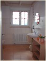 Bad mit Dusche & WC